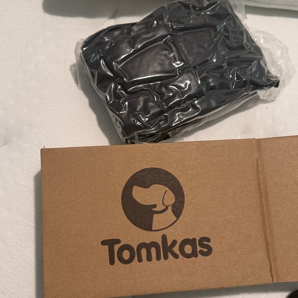Tomkas Black Pet Sling Carrier 🆕 - Picture 3 of 5